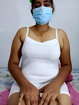 Snapshot of SLZAARA chatting on 10/02/25, 08:16 SLZAARA online show from 10/02/25, 08:16