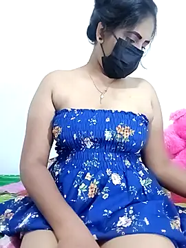 Snapshot of SLZAARA chatting on 12/02/25, 08:26 SLZAARA online show from 12/02/25, 08:26