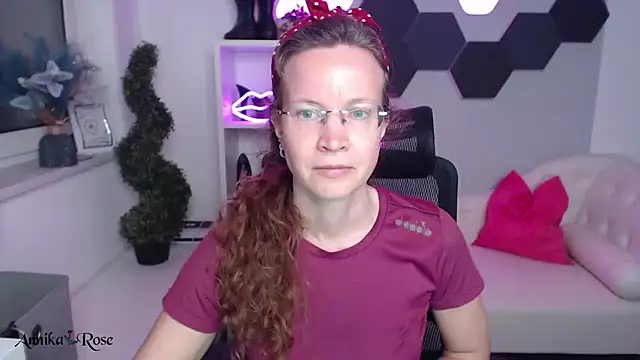AnnikaRose online show from 03/07/25, 08:11