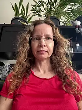 AnnikaRose online show from 04/07/26, 07:09