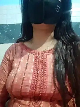 Snapshot of Aishwaryaa_69 chatting on 01/24/25, 12:20 Aishwaryaa 69 online show from 01/24/25, 12:20