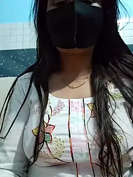 Snapshot of Aishwaryaa_69 chatting on 01/27/25, 10:49 Aishwaryaa 69 online show from 01/27/25, 10:49