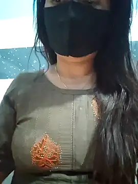 Snapshot of Aishwaryaa_69 chatting on 01/30/25, 02:25 Aishwaryaa 69 online show from 01/30/25, 02:25