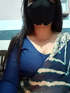 Snapshot of Aishwaryaa_69 chatting on 02/01/25, 10:48 Aishwaryaa 69 online show from 02/01/25, 10:48