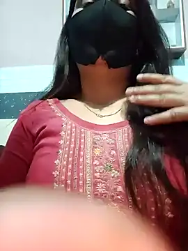 Snapshot of Aishwaryaa_69 chatting on 02/04/25, 10:00 Aishwaryaa 69 online show from 02/04/25, 10:00
