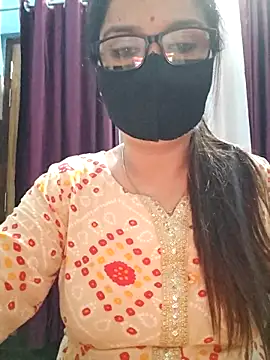 Aishwaryaa 69 online show from 10/25/25, 01:57