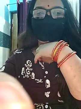 Aishwaryaa 69 online show from 10/26/25, 10:21