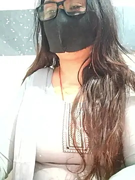 Aishwaryaa 69 online show from 11/16/25, 08:53