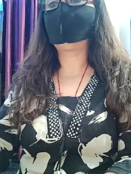 Aishwaryaa 69 online show from 02/13/26, 10:11