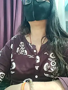 Aishwaryaa 69 online show from 07/08/26, 03:33