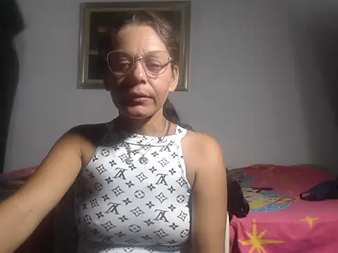 Horney-Blonde online show from 12/26/24, 02:22