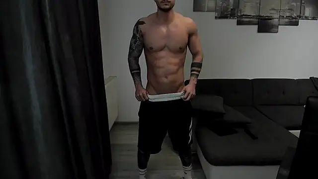 Snapshot of Richarddarell1 chatting on 03/16/25, 05:58 Richarddarell1 online show from 03/16/25, 05:58