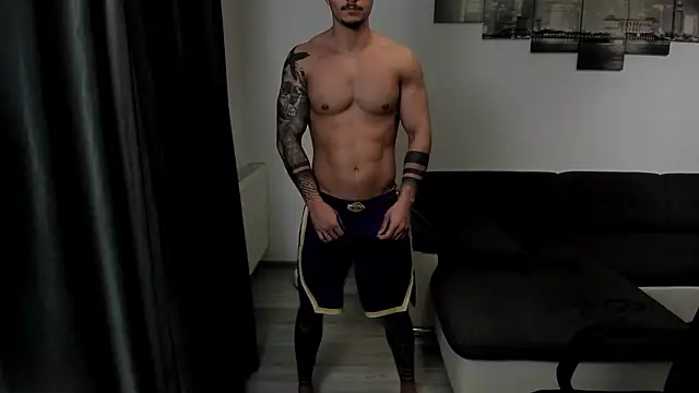 Snapshot of Richarddarell1 chatting on 09/11/25, 04:45 Richarddarell1 online show from 09/11/25, 04:45