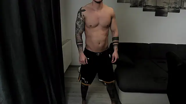 Snapshot of Richarddarell1 chatting on 12/02/25, 06:08 Richarddarell1 online show from 12/02/25, 06:08