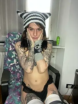 giuli zerozero online show from 01/09/25, 02:51