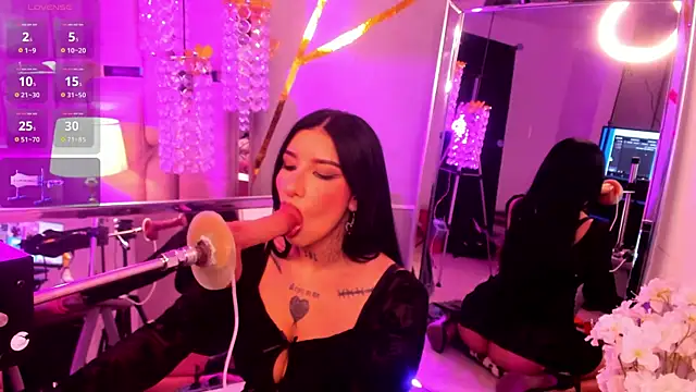 Snapshot of Leiaa_ chatting on 11/23/25, 06:46 Leiaa online show from 11/23/25, 06:46