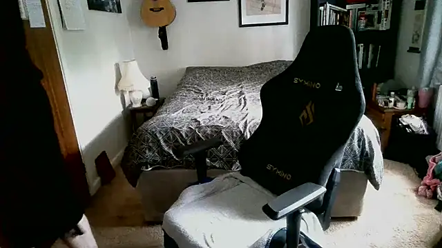 Hairy Guy30 online show from 10/17/25, 03:36