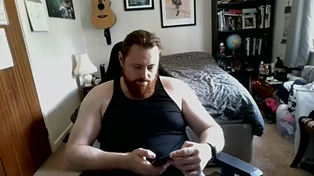 Snapshot of Hairy_Guy30 chatting on 07/15/26, 01:49 Hairy Guy30 online show from 07/15/26, 01:49