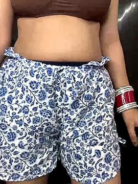 Snapshot of Cute-Russian chatting on 12/03/25, 04:31 Cute-Russian online show from 12/03/25, 04:31