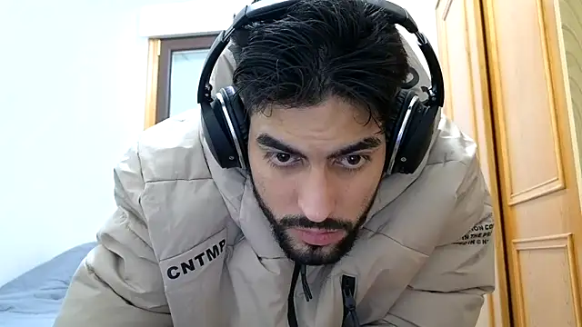 Snapshot of Jackyrose chatting on 12/14/24, 06:56 Jackyrose online show from 12/14/24, 06:56