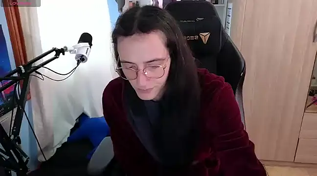 MemiKouki online show from 02/01/25, 01:09