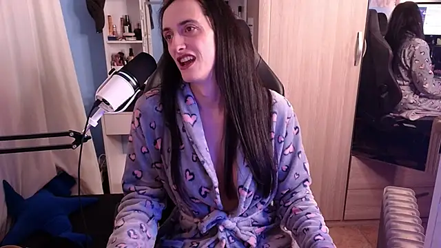 MemiKouki online show from 03/18/25, 11:42