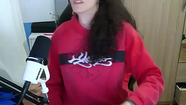 MemiKouki online show from 11/05/25, 04:29