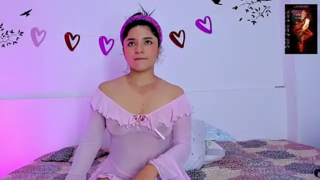 ayheleensexygirl1 online show from 04/03/26, 03:15