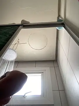 Snapshot of MaryAlbuquerque chatting on 11/12/25, 04:40 MaryAlbuquerque online show from 11/12/25, 04:40