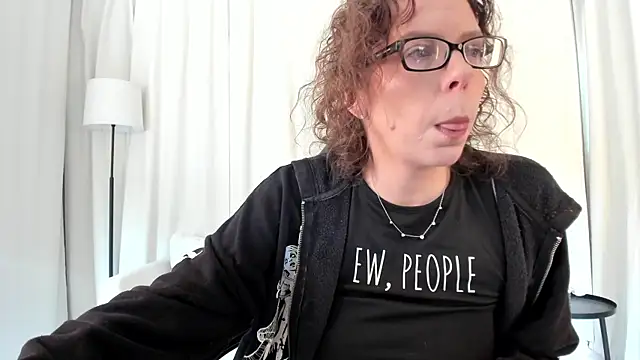 SaraDesirexo online show from 04/01/26, 02:14