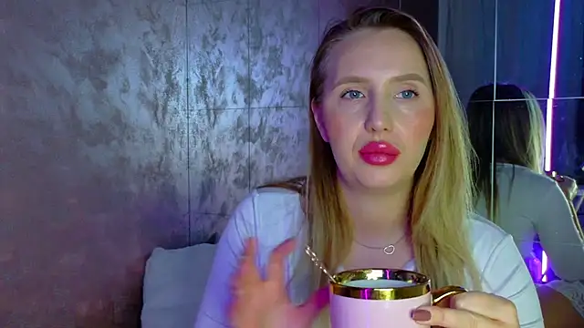 lexy a online show from 11/27/25, 05:42