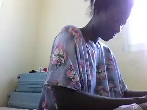 Snapshot of Lovely-edday2 chatting on 02/18/25, 01:44 Lovely-edday2 online show from 02/18/25, 01:44