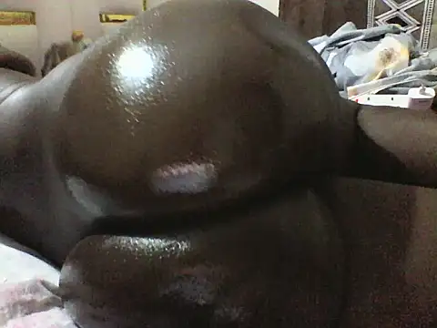 Snapshot of Lovely-edday2 chatting on 09/13/25, 08:52 Lovely-edday2 online show from 09/13/25, 08:52