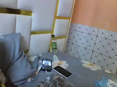 Snapshot of Lovely-edday2 chatting on 10/24/25, 08:00 Lovely-edday2 online show from 10/24/25, 08:00