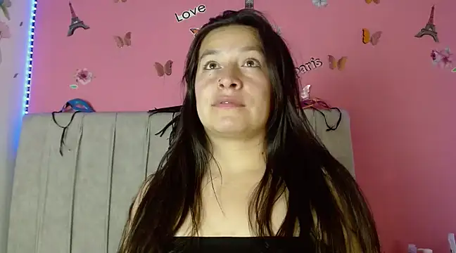 Snapshot of monickhot303av chatting on 02/01/25, 07:13 monickhot303av online show from 02/01/25, 07:13