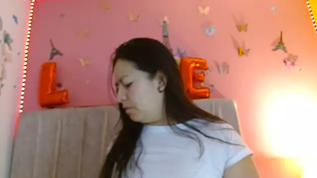 Snapshot of monickhot303av chatting on 02/28/25, 03:37 monickhot303av online show from 02/28/25, 03:37