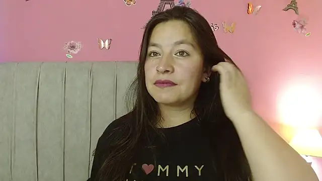 Snapshot of monickhot303av chatting on 09/28/25, 03:45 monickhot303av online show from 09/28/25, 03:45