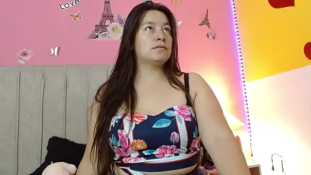 Snapshot of monickhot303av chatting on 09/30/25, 12:48 monickhot303av online show from 09/30/25, 12:48