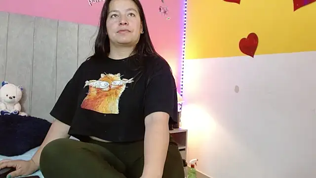 Snapshot of monickhot303av chatting on 11/29/25, 09:45 monickhot303av online show from 11/29/25, 09:45