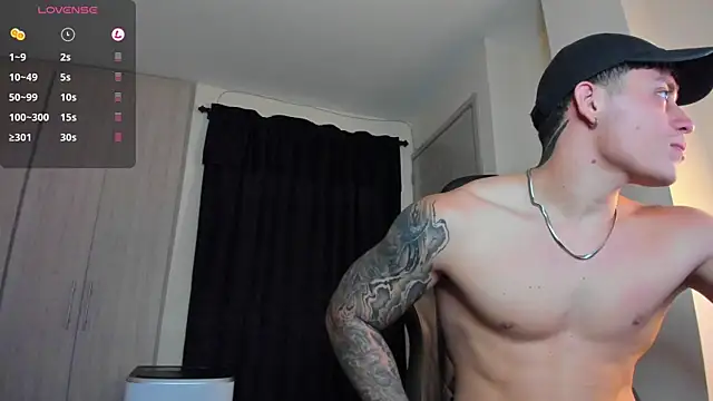 Snapshot of _joansoto chatting on 03/15/25, 03:06  joansoto online show from 03/15/25, 03:06