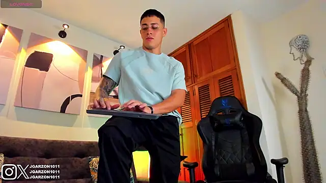  joansoto online show from 02/18/26, 12:45