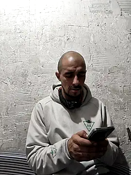 fire menxxx001 online show from 02/12/26, 06:52