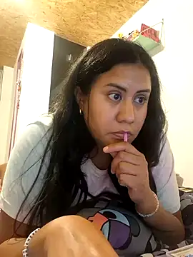 Snapshot of KasiaVenus_ chatting on 01/28/25, 03:04 KasiaVenus  online show from 01/28/25, 03:04