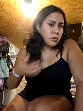 Snapshot of KasiaVenus_ chatting on 02/12/25, 04:01 KasiaVenus  online show from 02/12/25, 04:01