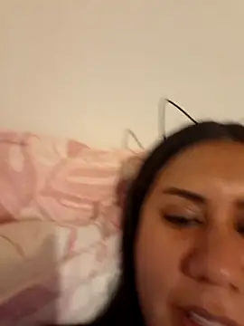 Snapshot of KasiaVenus_ chatting on 11/02/25, 04:37 KasiaVenus  online show from 11/02/25, 04:37