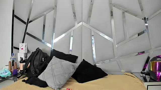 Catherinee69 x online show from 05/24/26, 03:22
