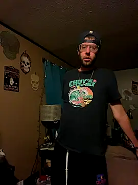 Snapshot of denverfwb chatting on 10/03/25, 05:26 denverfwb online show from 10/03/25, 05:26