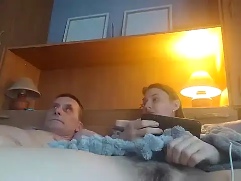 Snapshot of Viause_Kentauelle chatting on 12/21/24, 09:23 Viause Kentauelle online show from 12/21/24, 09:23