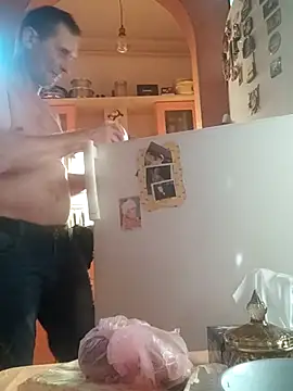 Snapshot of Viause_Kentauelle chatting on 02/14/25, 10:28 Viause Kentauelle online show from 02/14/25, 10:28