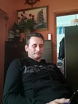 Snapshot of Viause_Kentauelle chatting on 03/14/25, 06:53 Viause Kentauelle online show from 03/14/25, 06:53